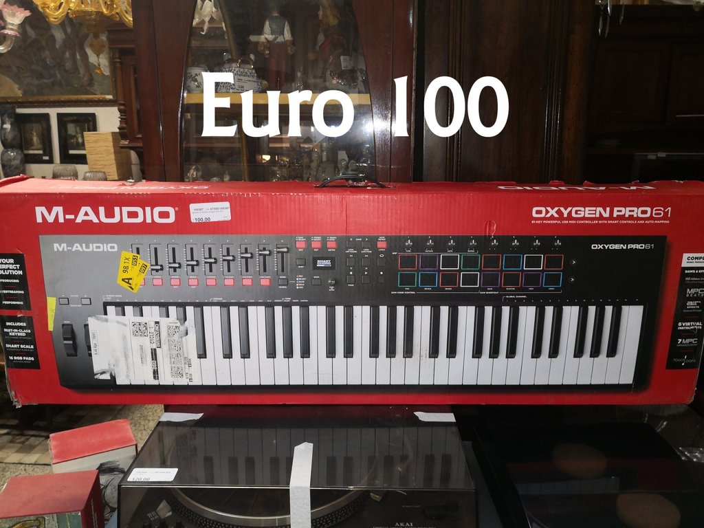 Tastiera M-audio Oxigen pro 61 come nuova euro 100 la trovi da il bello dell’usato via Gramsci 47 Gravina di Catania 095 397471 — Contattaci per il prezzo — Gravina