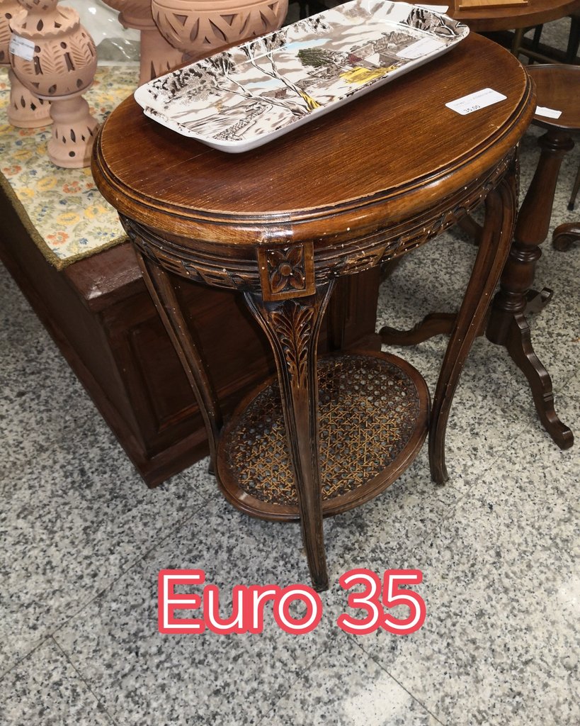 Tavolino Ovale Sagomato Vintage — € 35 — Gravina